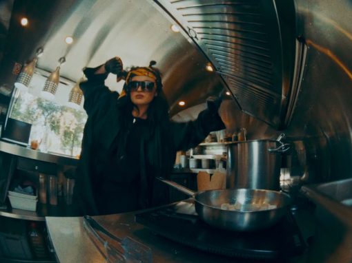 Plesnim hitom Mayales otvaraju novo pop poglavlje